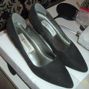 Women's Capezio Black Suede Shoes - 7.5 N
